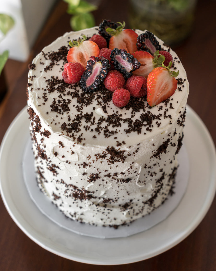 ≈Chocolate Berry Cloud Cake
