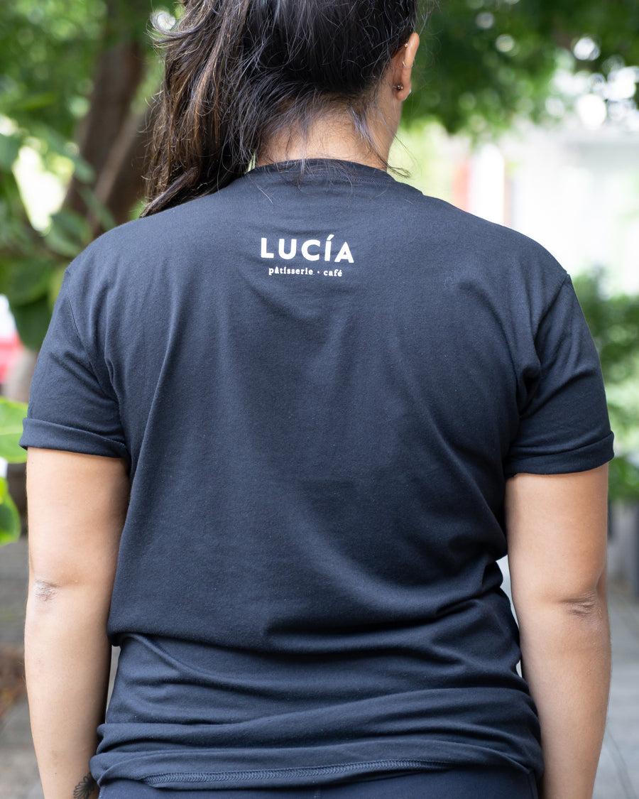 *Black T-shirt Lucía 