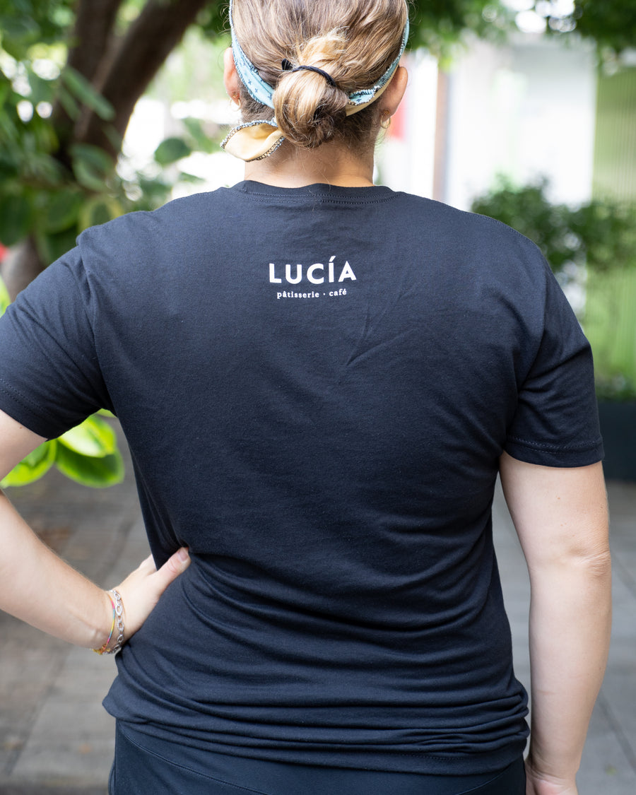 *Black T-shirt Lucía 