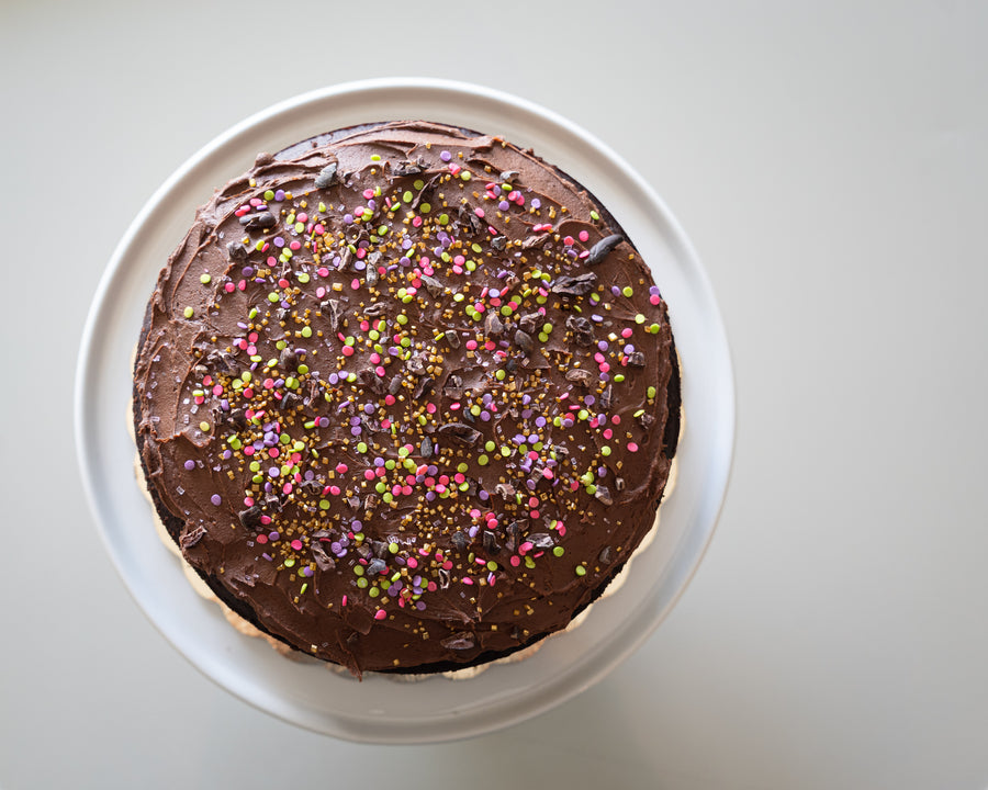 ≈Chocolate Cake with Chocolate Frosting (Gluten Free & Vegan)